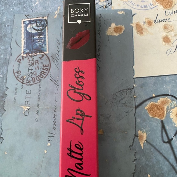 5/$30 Lip Gloss new limited edition - Picture 6 of 6